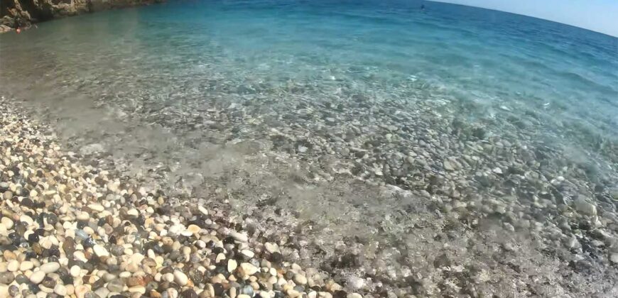 Lyhnos Beach
