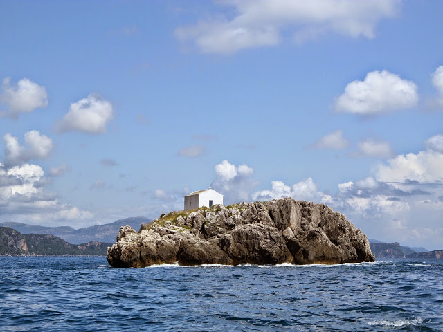 Agios Nikolaos rock island